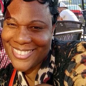 Meet your Posher, Latoya